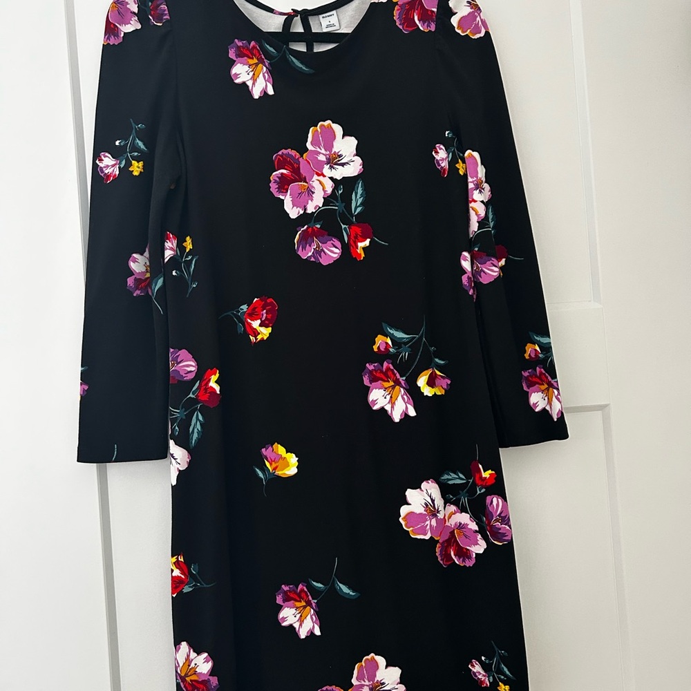 Old Navy Black Floral Long Sleeve Dress